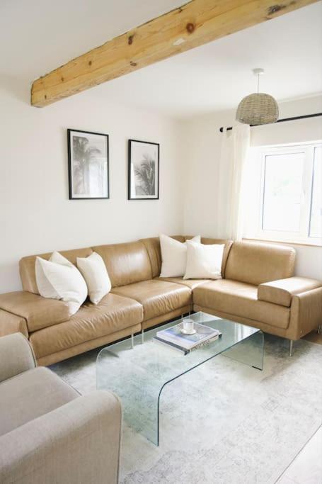 The Palm House Falmouth - Minutes From The Beach! Extérieur photo