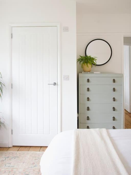 The Palm House Falmouth - Minutes From The Beach! Extérieur photo