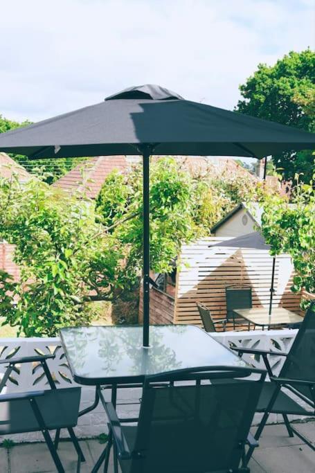 The Palm House Falmouth - Minutes From The Beach! Extérieur photo